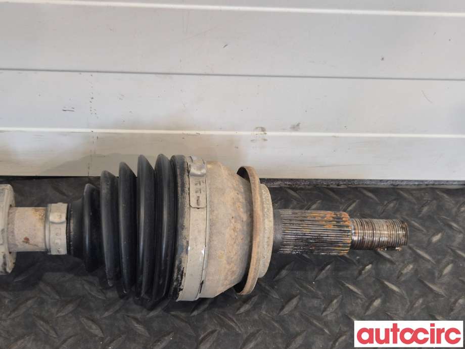 Drivaksel høyre foran til Toyota Avensis 2009-2015 (Type III, Fase 1)  (TOYOTA|4341005481||4341005480)