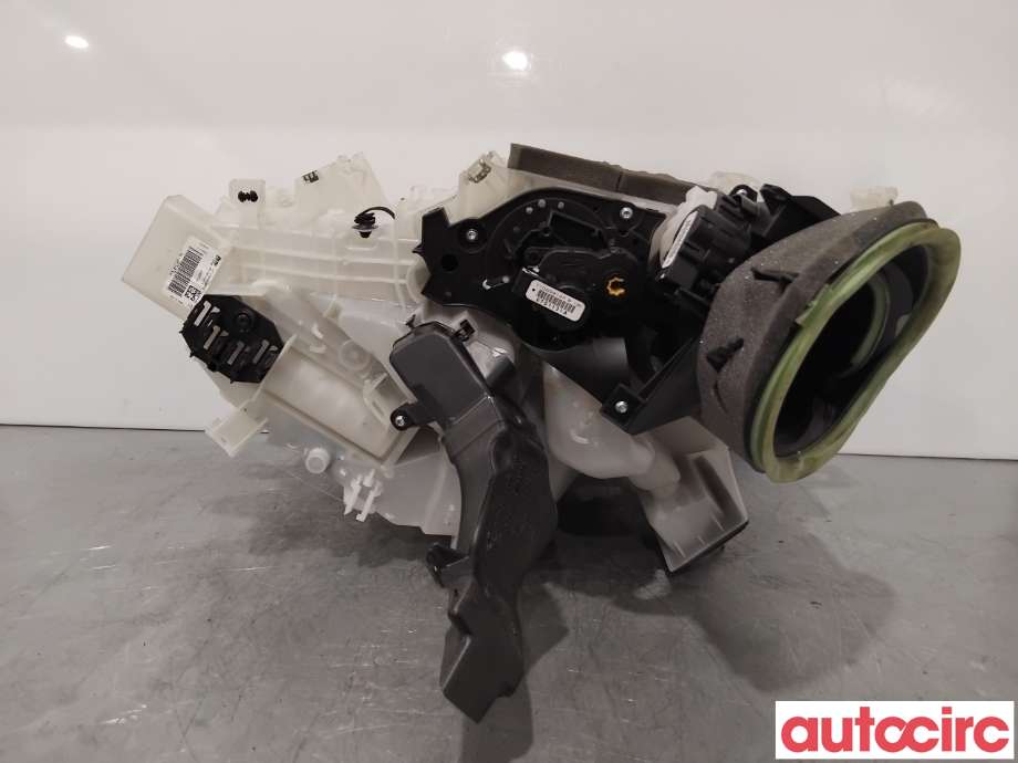 Diverse deler til Peugeot 208 2012-2019 (Type I)  (PEUGEOT|1608203680|9672234380|1623216780)