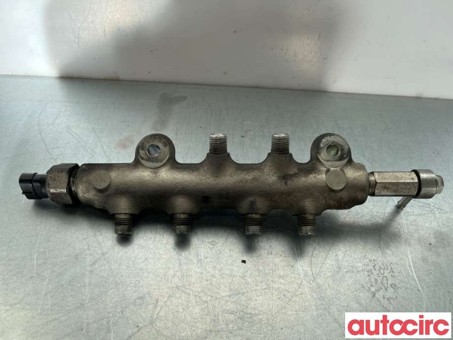 Dyseskinne (fuelrail) til Mazda 6 2008-2010 (Type II, Fase 1)  (MAZDA|RF7J-13-GC0|)
