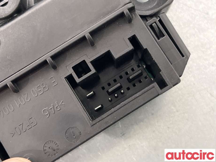 Ruteheis venstre bak til VW Polo 2009-2014 (Type V, Fase 1)  (VOLKSWAGEN|6R0959811N|0130822532|6R0959811AA)
