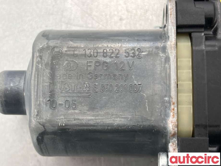 Ruteheis venstre bak til VW Polo 2009-2014 (Type V, Fase 1)  (VOLKSWAGEN|6R0959811N|0130822532|6R0959811AA)