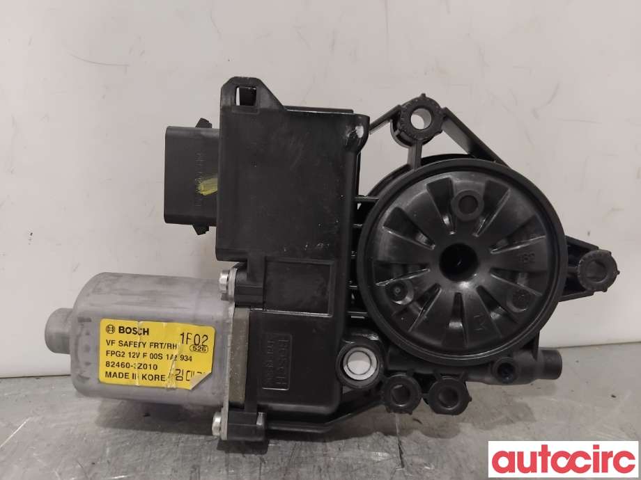 Ruteheis høyre foran til Hyundai i40 2012-2017 (HYUNDAI|824603Z010|F00S1A2934|82460-3Z010)