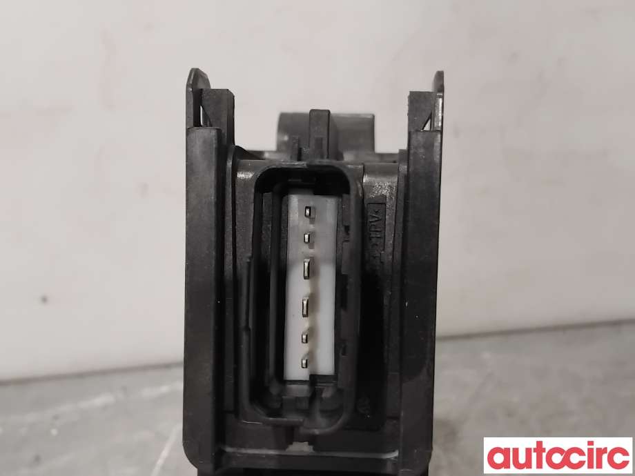 Ruteheis høyre foran til Hyundai i40 2012-2017 (HYUNDAI|824603Z010|F00S1A2934|82460-3Z010)