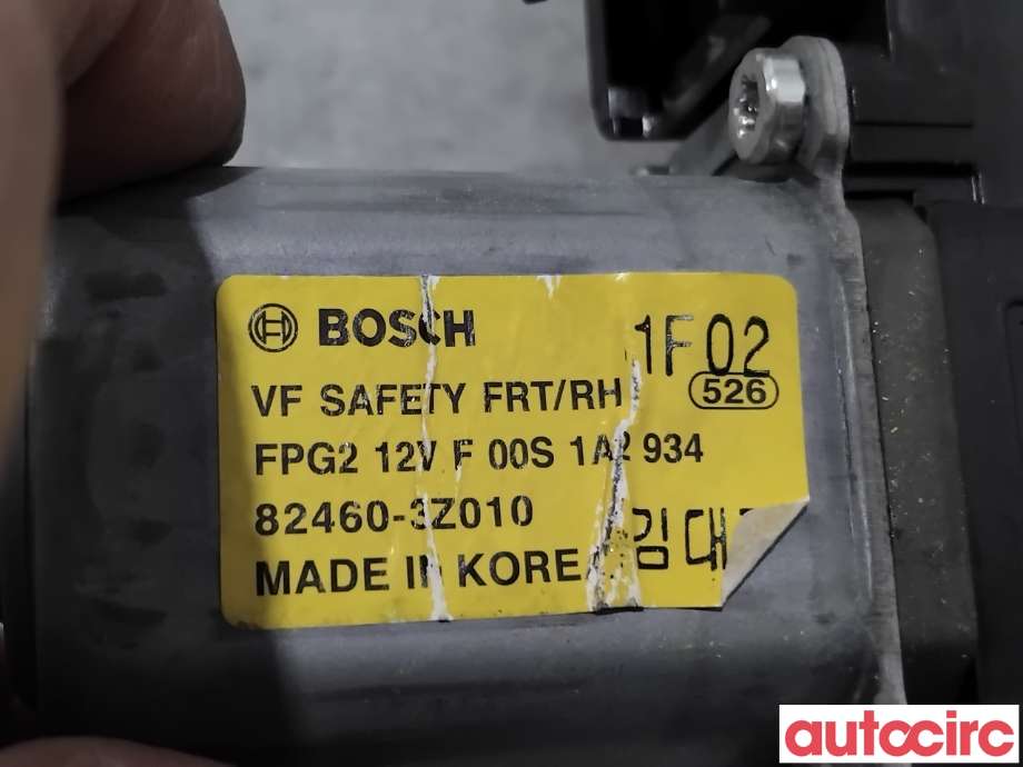 Ruteheis høyre foran til Hyundai i40 2012-2017 (HYUNDAI|824603Z010|F00S1A2934|82460-3Z010)
