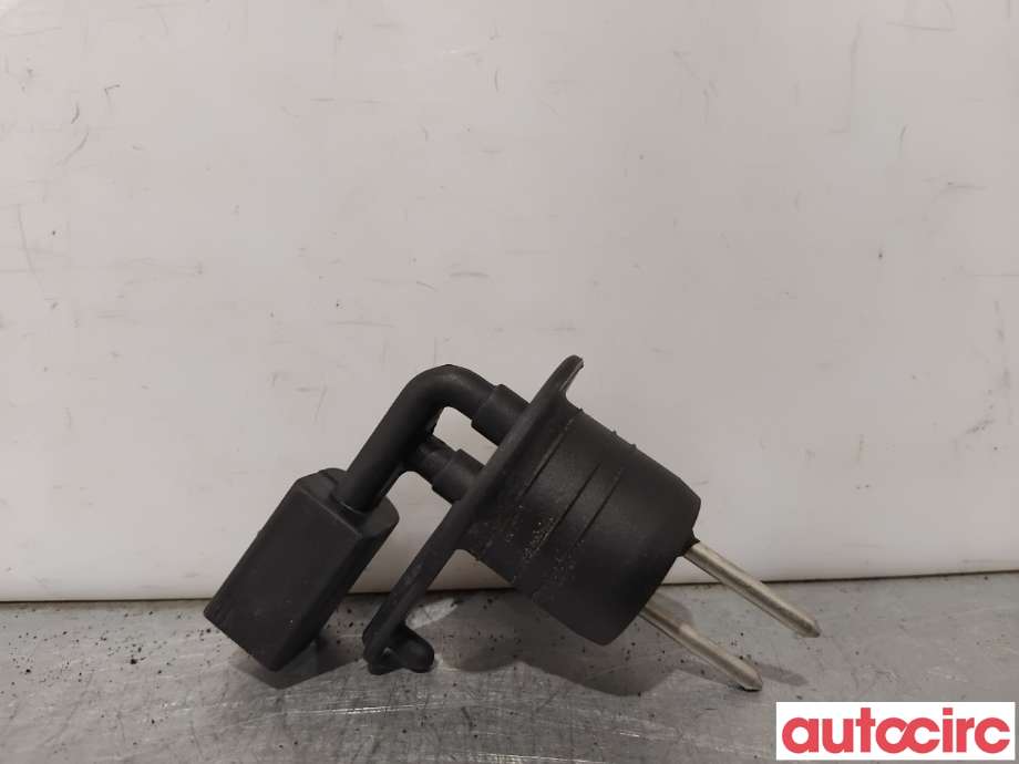 Diverse deler til Mercedes E-Klasse 2009-2013 (Fase 1) (W212) (W212) (MERCEDES|A2218209110|)