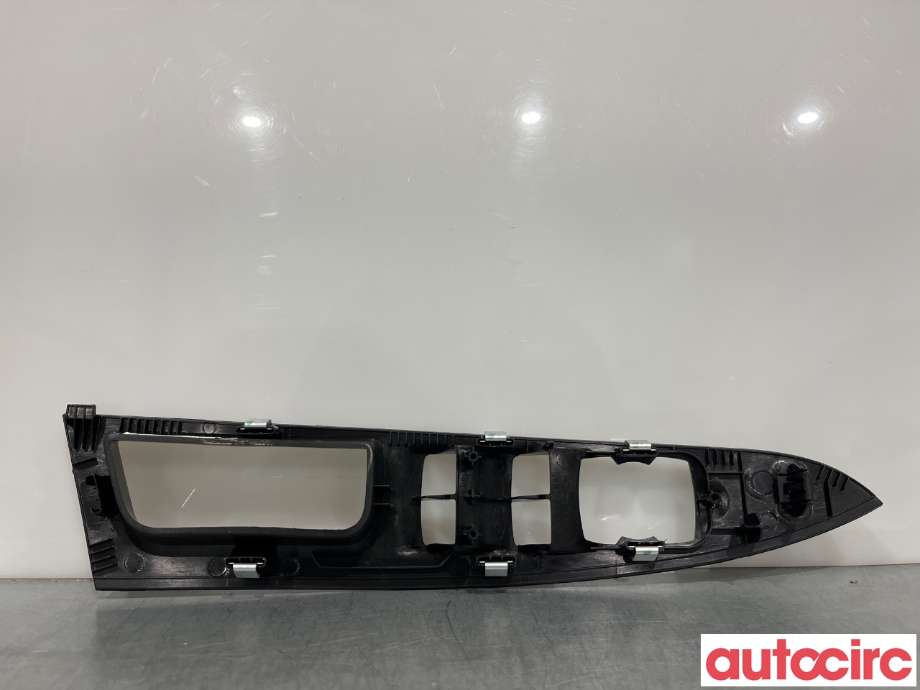 Innredning pakke til Ford Mondeo 2014-2019 (Type V, Fase 1)  (FORD|2366417|GS73-14A564-HD3UAW|DS7314A564HE3UAW)