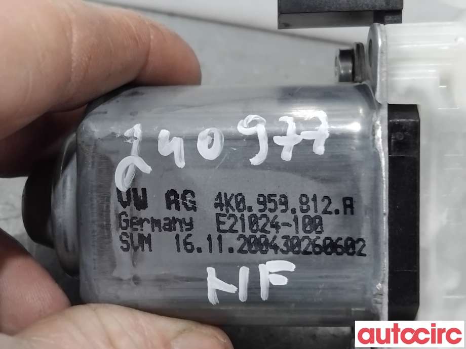 Ruteheis høyre foran til VW ID.4 2020-->>  (VOLKSWAGEN ID4|4K0959812A|E21024-100)