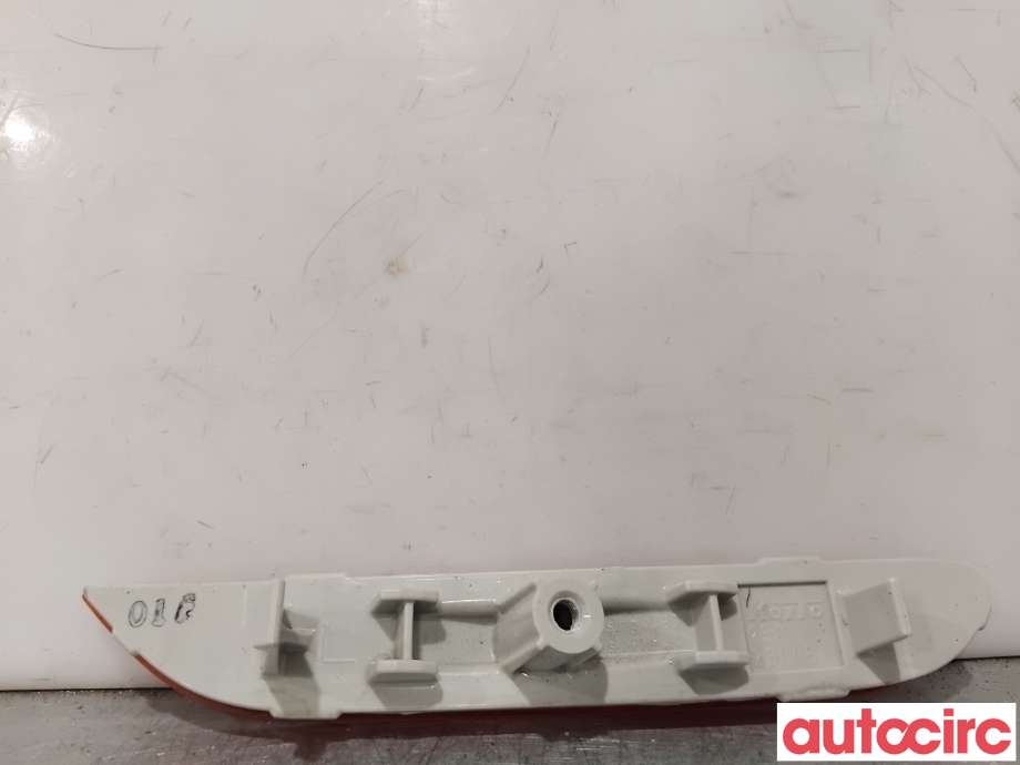 Refleksplate til Nissan Qashqai 2014-2021 (Type II)  (NISSAN|26565JJ90A|)