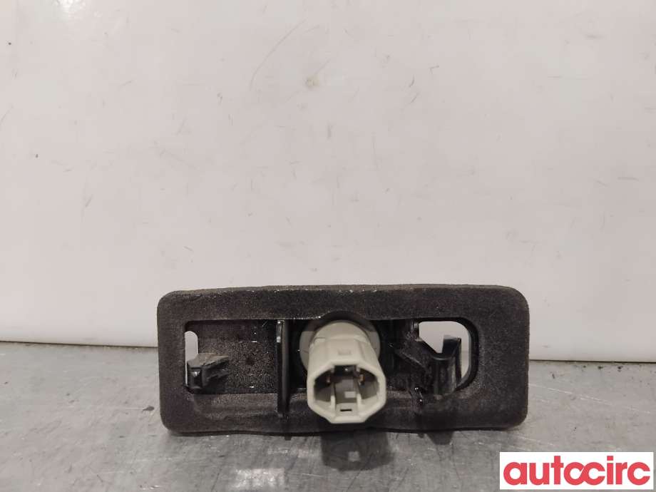 Skiltlys til Toyota RAV4 2016-2019 (Type IV, Fase 2)  (TOYOTA|8127153011|)