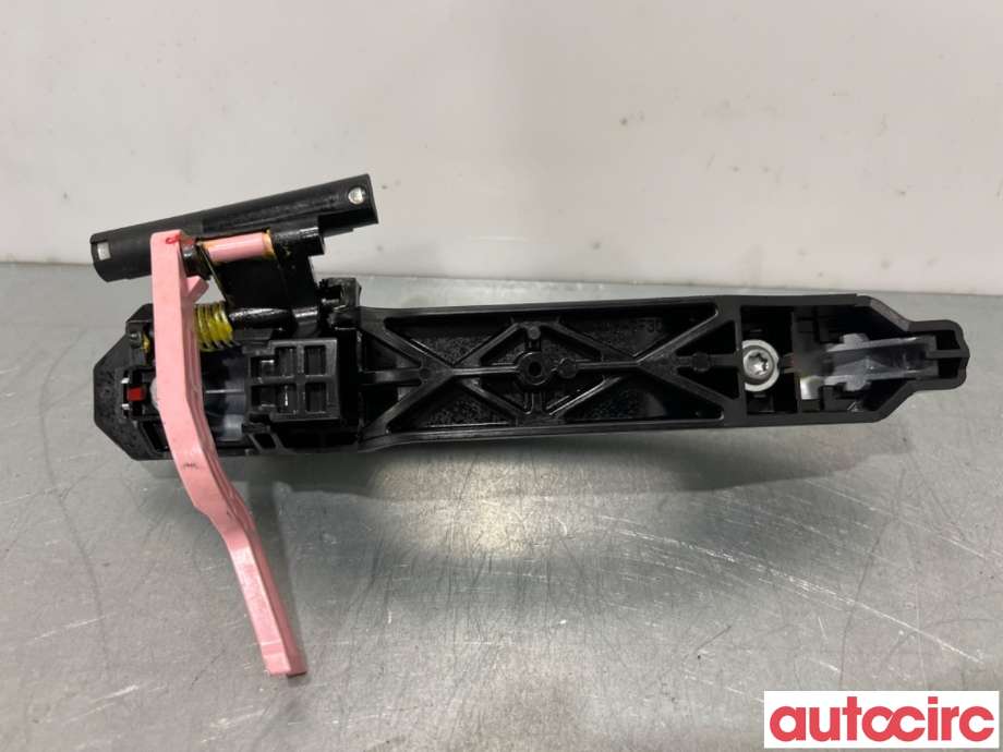 Dørhåndtak utv venstre bak til Suzuki SX4 S-CROSS 2013-->> (Type II)  (SUZUKI|82812-57LA0-ZNL||82841-63J31)