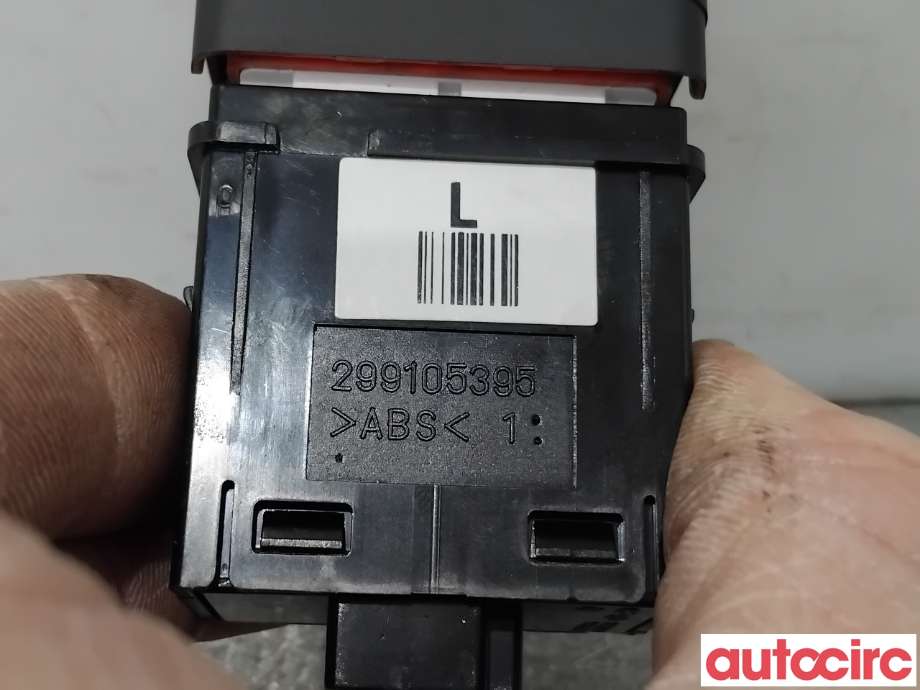 Bryter nødblink til Kia Rio 2011-2017 Type III  (KIA|937901W000|299105395|)