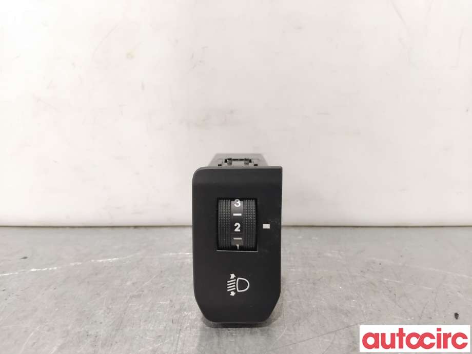 Frontlykter til Kia Rio, 2011-2017 Type III  (KIA|937121W200CA)