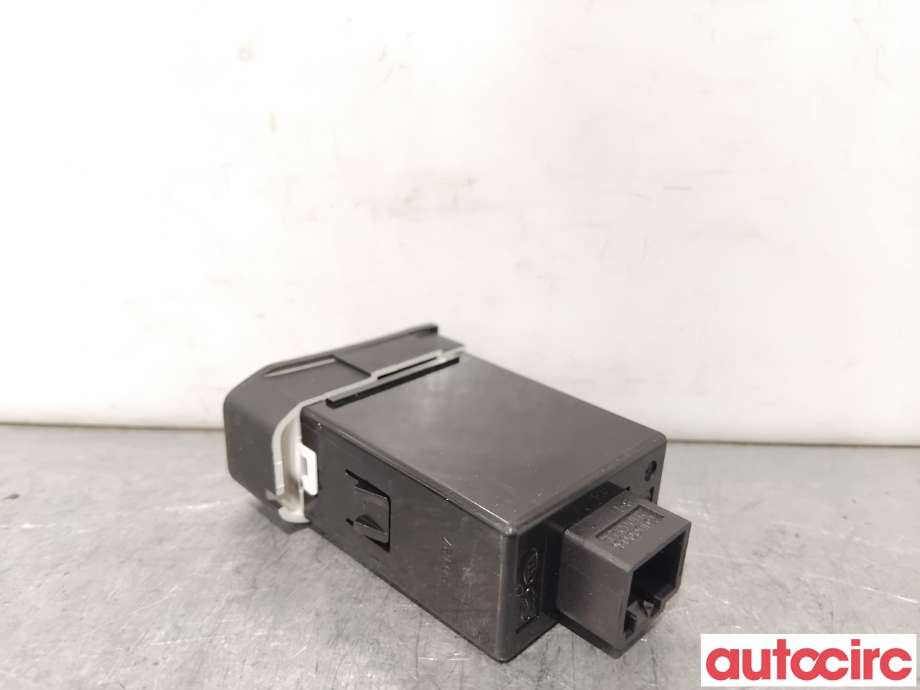 Frontlykter til Kia Rio 2011-2017 Type III  (KIA|937121W200CA|)