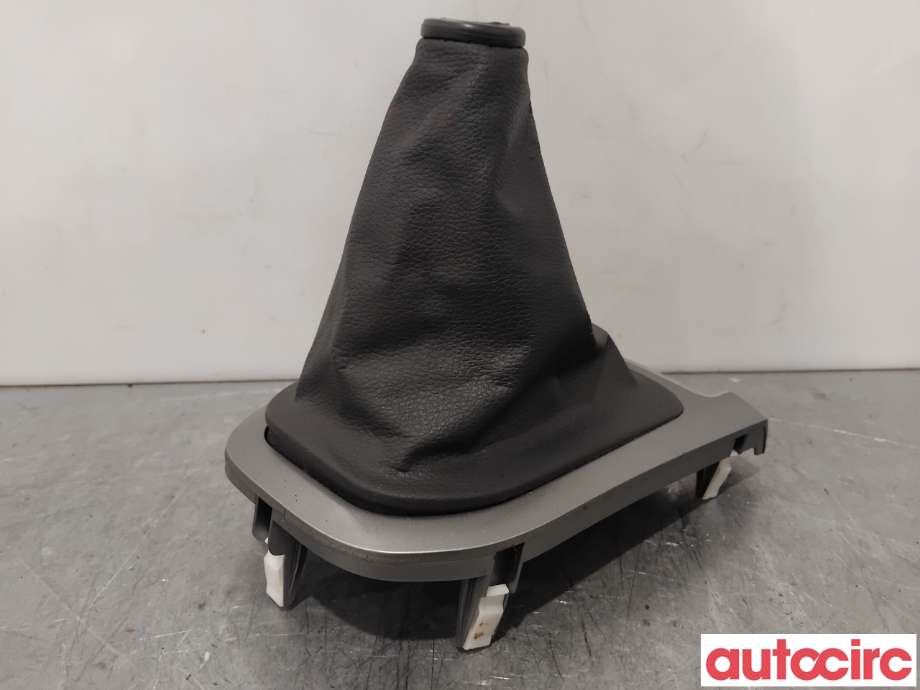 Diverse deler til Kia Rio, 2011-2017 Type III  (KIA|846501W010HU)