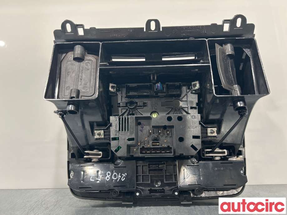 Varmeapparat betjening til Mercedes Vito/Viano 2010-2014 (Fase 2) (W639) (W639) (MERCEDES|A6399060000)