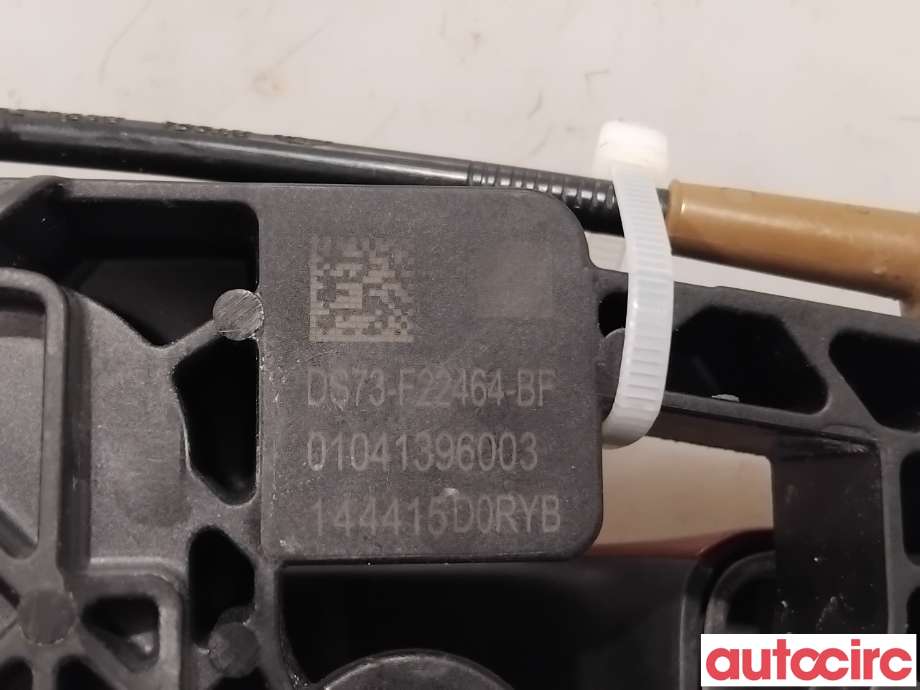Dørhåndtak utv høyre foran til Ford Mondeo 2014-2019 (Type V, Fase 1)  (FORD|2201352|DS73-F22464-BF|2364662)