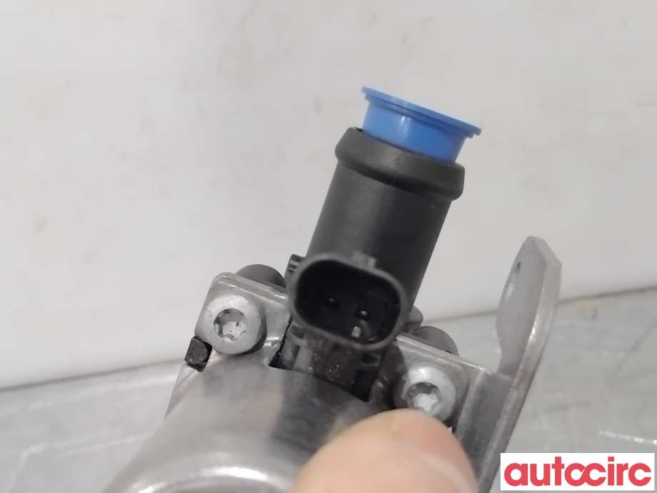 Diverse deler til VW ID.4 2020-->>  (VOLKSWAGEN|5Q0906457C|)