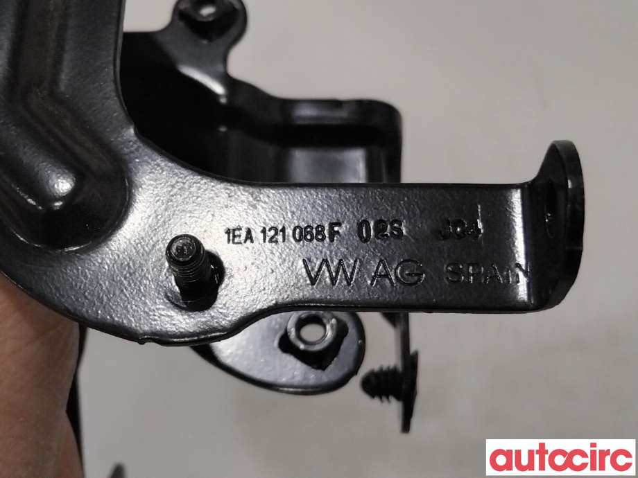 Diverse deler til VW ID.4 2020-->>  (VOLKSWAGEN|1EA121068F|)