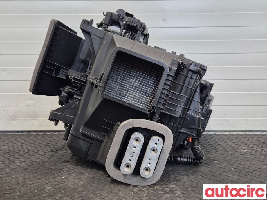 Diverse deler til VW ID.4 2020-->>  (VOLKSWAGEN|1EA820353A|)