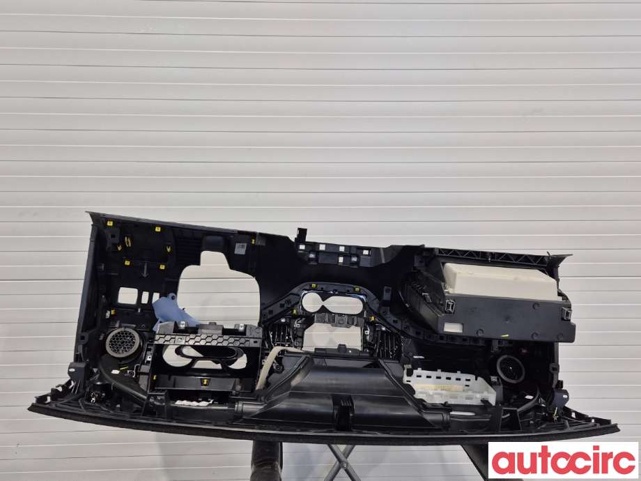 Dashbord til Renault Captur 2020-->> (Type II)  (RENAULT|681008208R|)