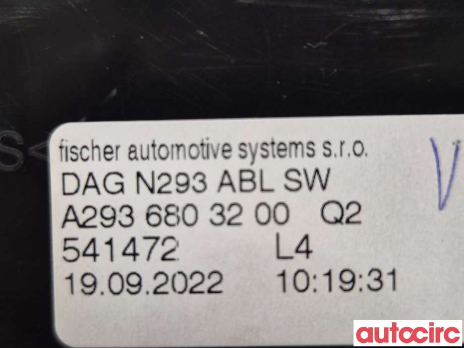 Dashbord koppholder til Mercedes EQC 2019-->> (MERCEDES|A2936803200)