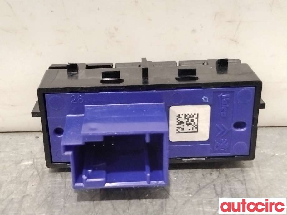 Bryter Antispinn til Peugeot 208 2012-2019 (Type I) (PEUGEOT|96750115ZD|)