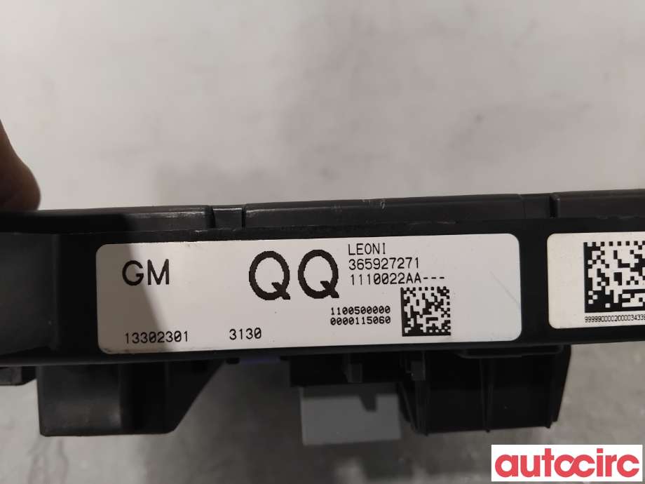 Sikringsboks til Opel Astra J 2010-2015 (OPEL|13302301|365927271)