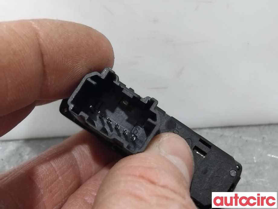 Bryter rutevarme til Ford Mondeo 2007-2010 (Type IV, Fase 1) (FORD|1557012||6M2T18K574AD)