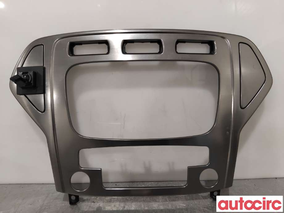 Innredning diverse til Ford Mondeo 2007-2010 (Type IV, Fase 1) (FORD|1479957|)