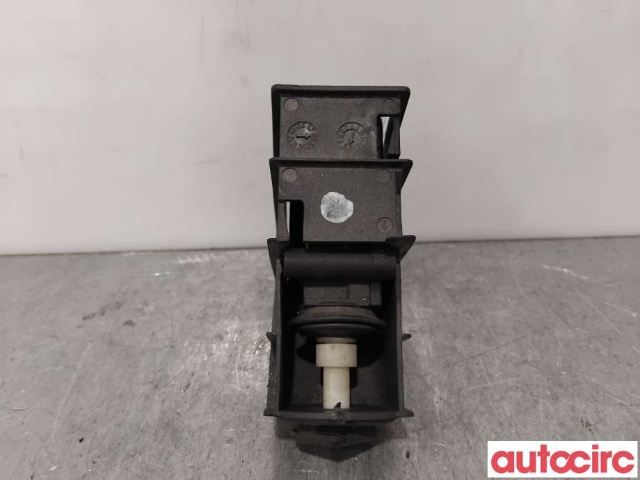 Diverse deler til Ford Mondeo 2007-2010 (Type IV, Fase 1)  (FORD|1522345||6M21-220A420-AD)