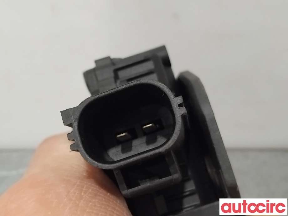Diverse deler til Ford Mondeo 2007-2010 (Type IV, Fase 1)  (FORD|1522345||6M21-220A420-AD)