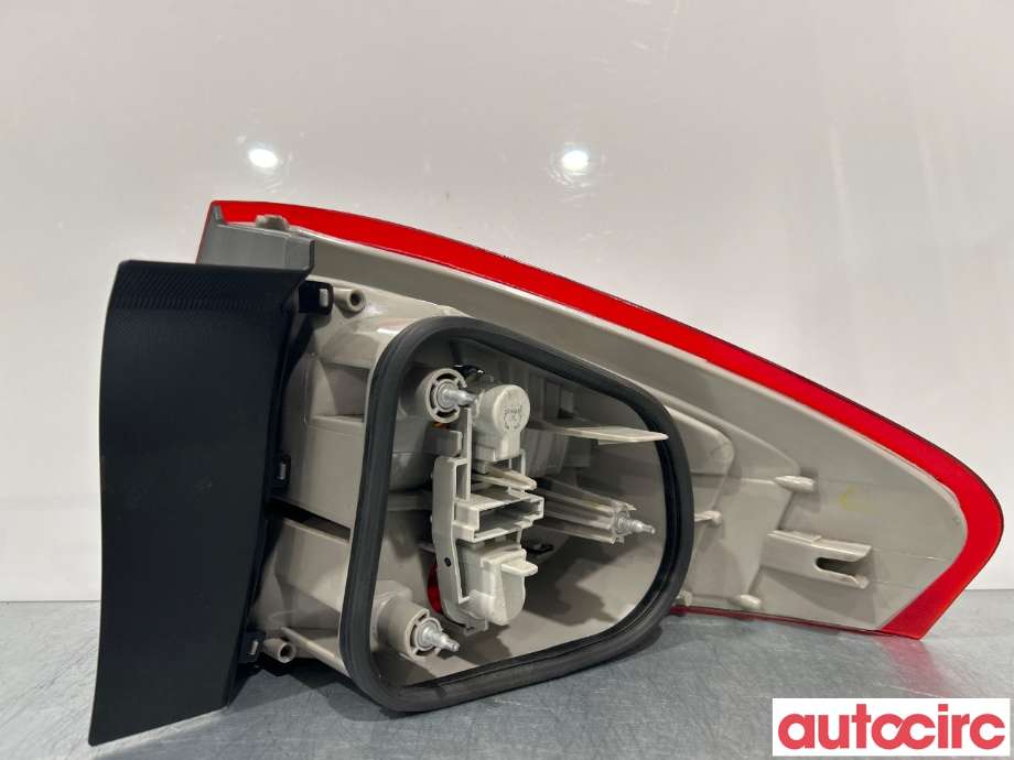 Baklykt venstre til Ford Mondeo 2007-2010 (Type IV, Fase 1)  (FORD|1523738)