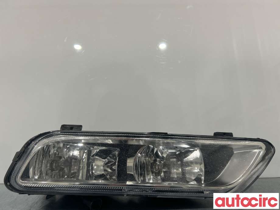 Tåkelykt høyre foran til VW Passat, 2011-2015 (B7) (B7) (VOLKSWAGEN|3AA941662G)