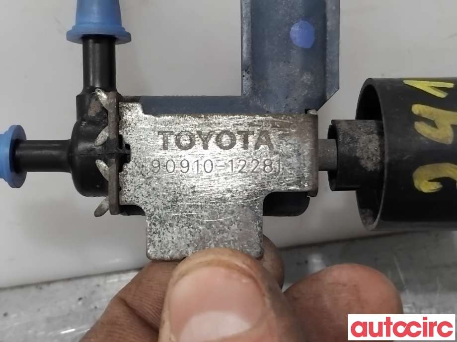 Vakuumventil til Toyota Avensis 2009-2015 (Type III, Fase 1)  (TOYOTA|9091012281||90910-12281)
