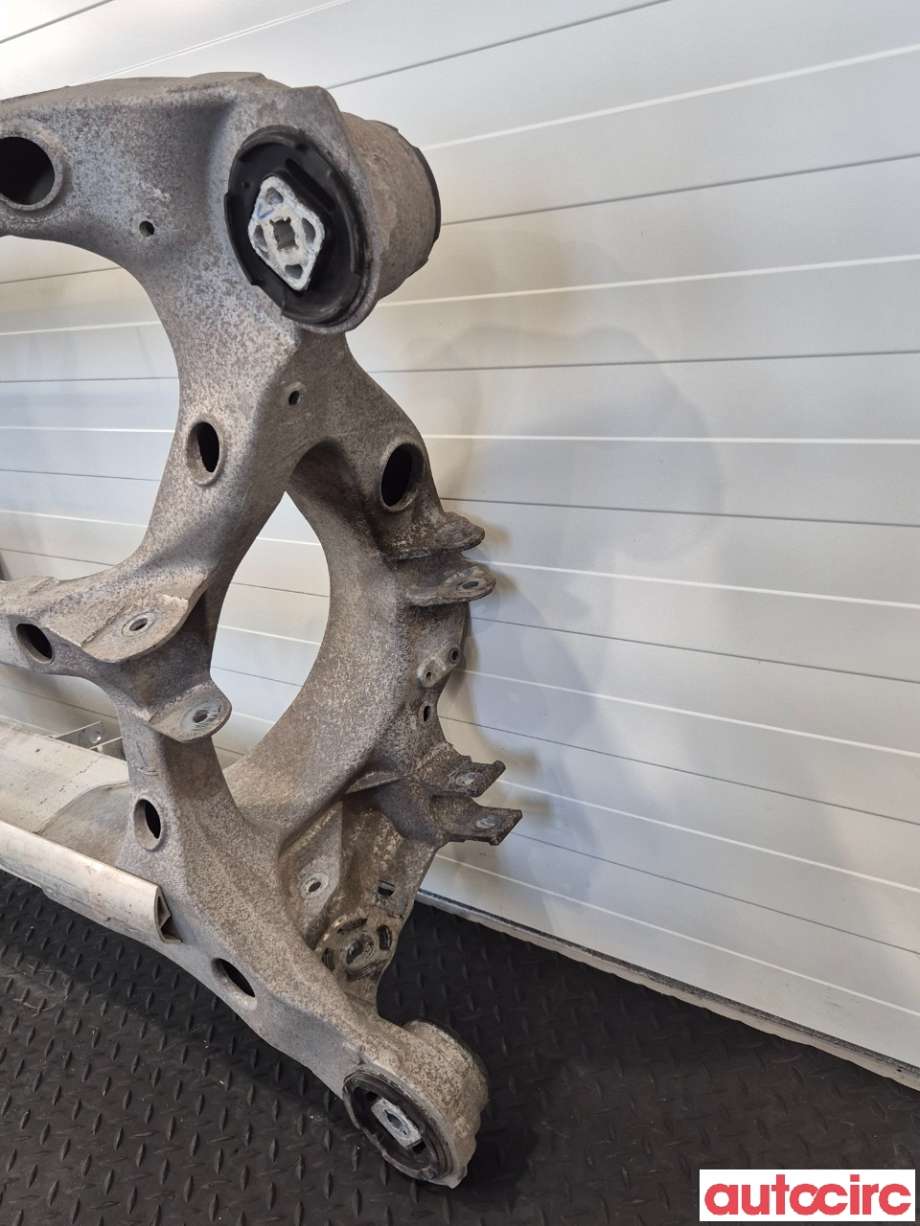 Travers bak til Tesla Model S 2013-2016 (Fase 1)  (TESLA|6007012-00-L|)