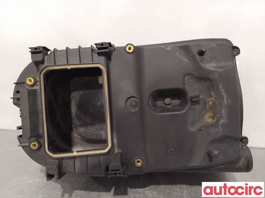 Luftfilterboks til Mercedes C-Klasse 2011-2014 (Fase 2) (W204) (W204) (MERCEDES|A6510901101||A6510902301)