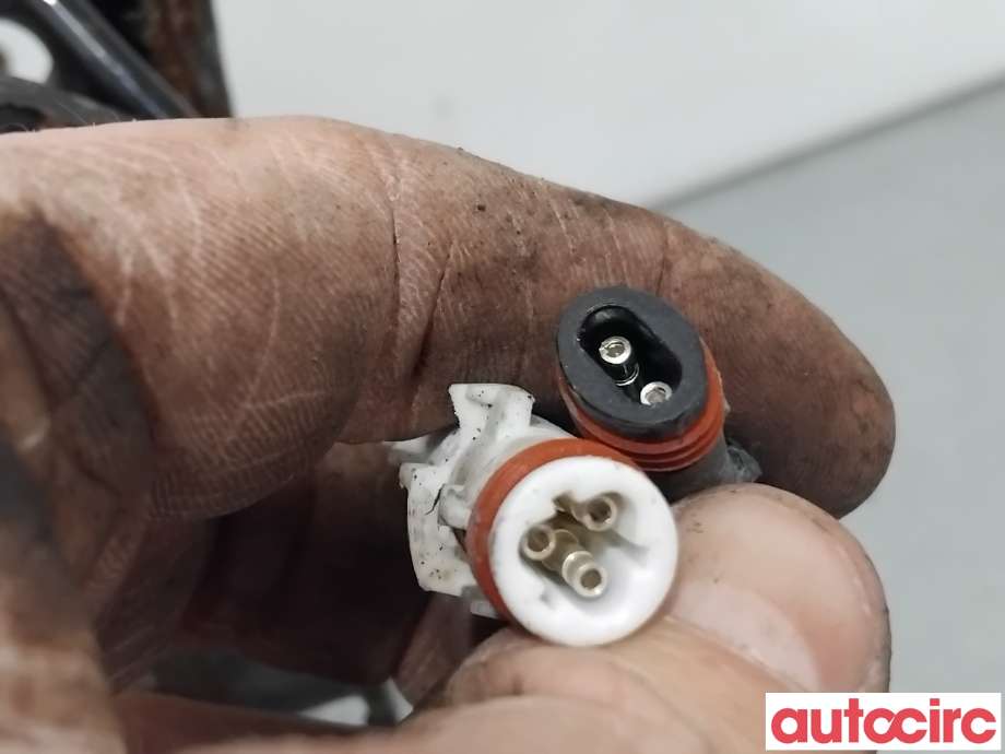 Fjærbein høyre foran til Opel Astra J 2010-2015 (OPEL|13351215|)