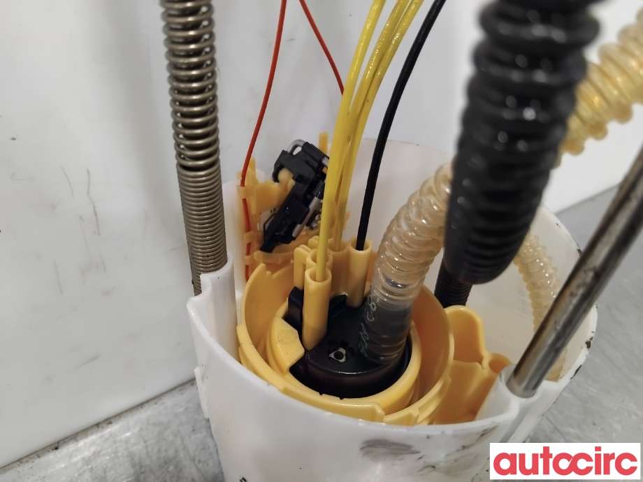 Dieselpumpe til Nissan Navara 2016-->> (D23) (D23) (NISSAN|170404KJ1A|0580203327)