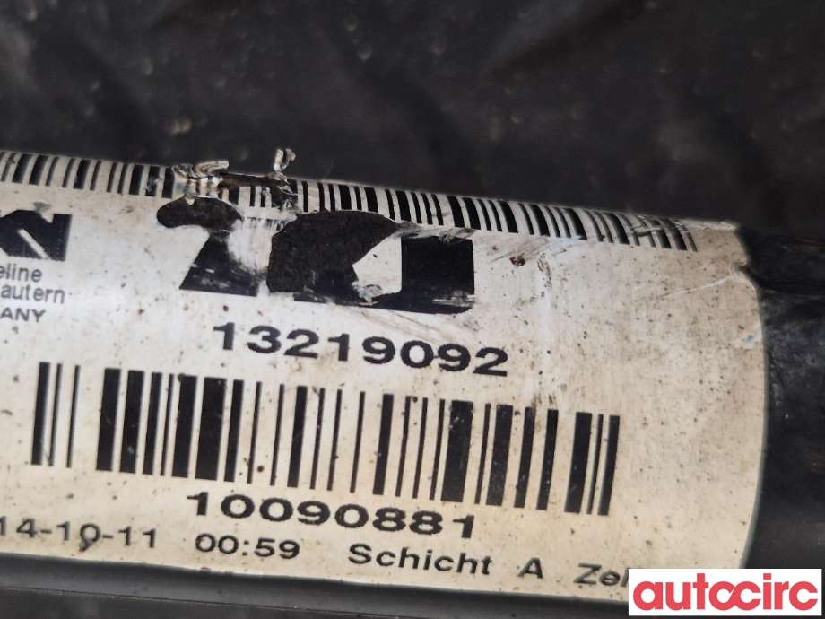 Drivaksel høyre foran til Opel Insignia A 2009-2014  (OPEL|95520545||22830707)