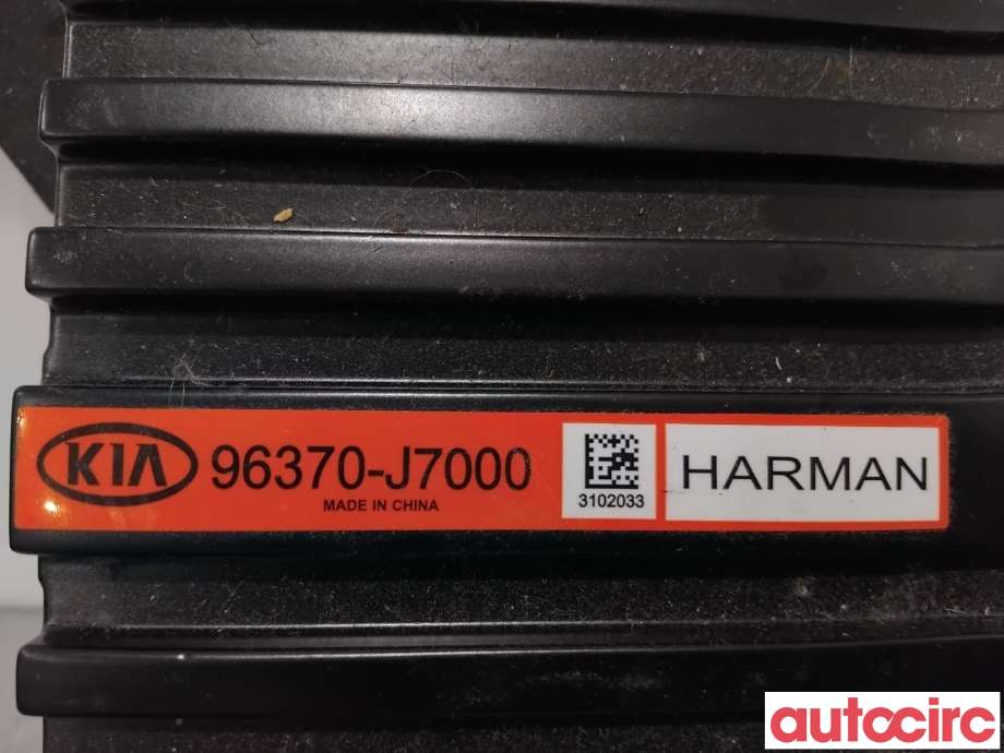 Bilstereo forsterker til Kia Cee