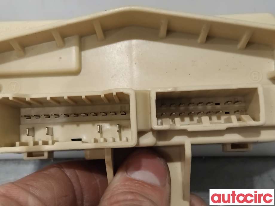 Sikringsboks til Kia Cee