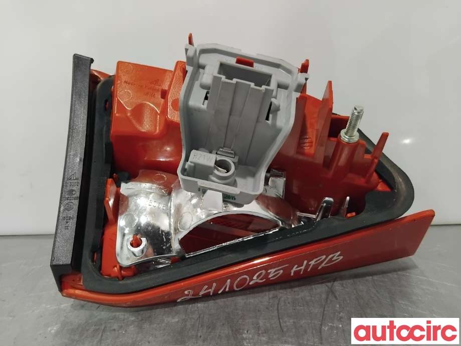 Baklykt høyre indre til Audi A4 2007-2014 (Type IV) (B8) (B8) (AUDI|8K9945094B|)