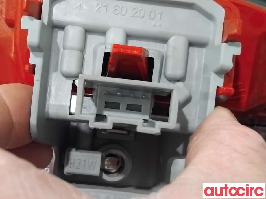 Baklykt høyre indre til Audi A4 2007-2014 (Type IV) (B8) (B8) (AUDI|8K9945094B|)