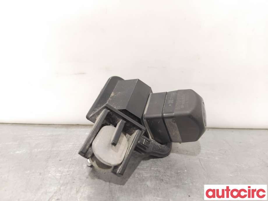 Kamera til Toyota Auris 2015-2019 (Type II, Fase 2)  (TOYOTA|8679002120|GP-KD63B7RC|86790-02120)