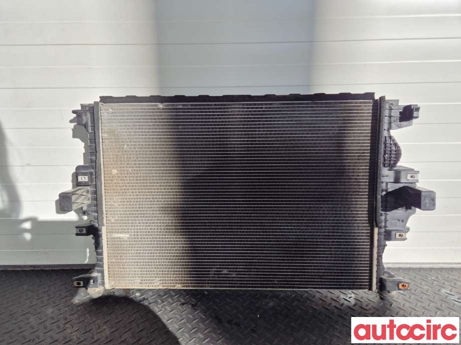 Radiator (automat gir) til Ford Mondeo 2014-2019 (Type V, Fase 1)  (FORD|5482597||DG93-8005-DD)