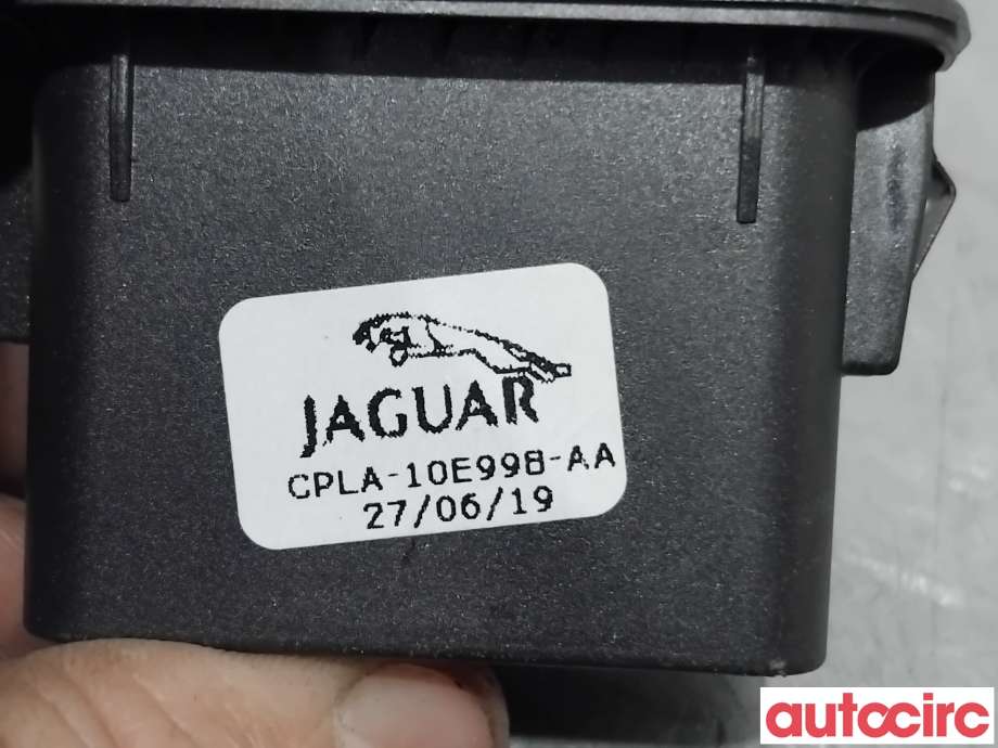 Bryter baklukeåpner til Jaguar I-PACE 2018-->>  (JAGUAR|T4A7680||CPLA-10E998-AA)
