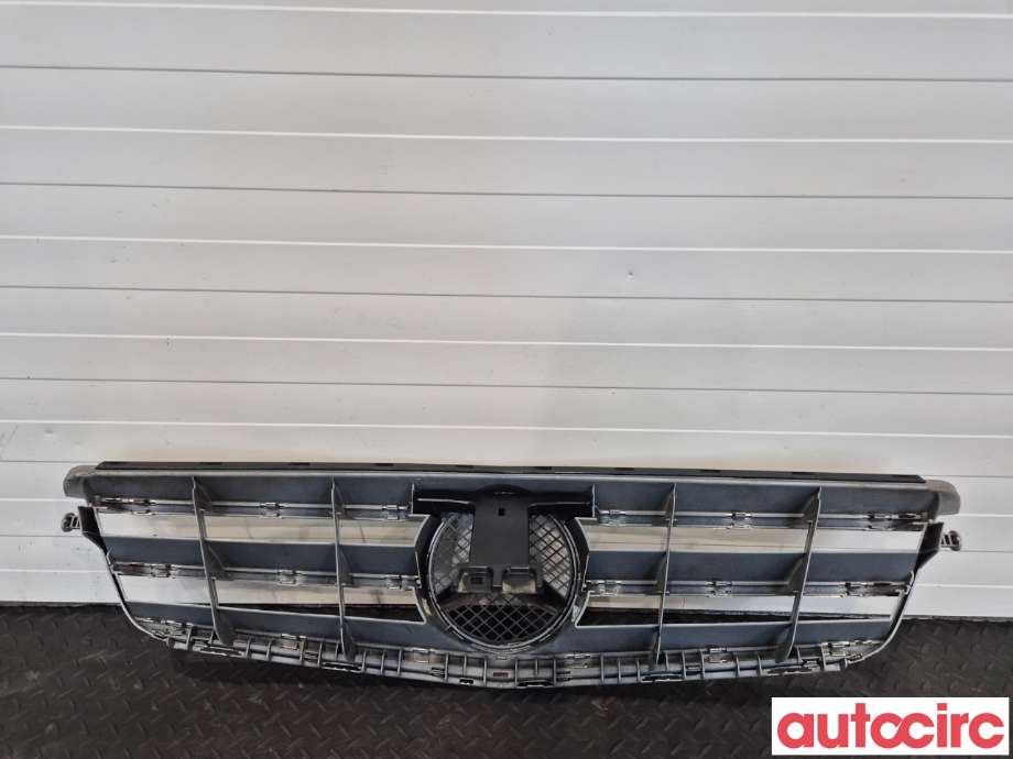 Grill til Mercedes C-Klasse 2011-2014 (Fase 2) (W204) (W204) (MERCEDES|A2048800023|)