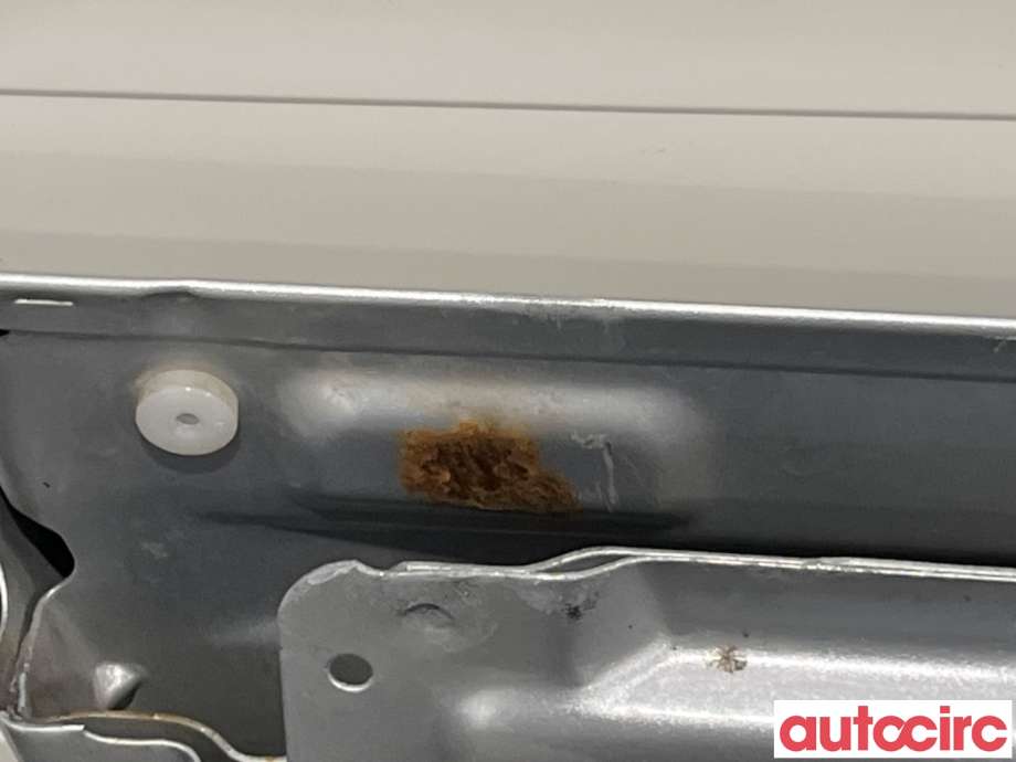 Dør venstre foran til Subaru Forester 2005-2008 (Type II, Fase 2) (SUBARU|60009SA1319P|)