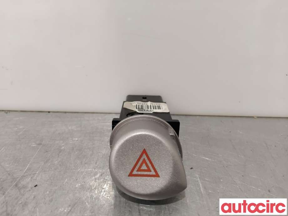 Bryter nødblink til Hyundai i20, 2009-2014 (Type I) (HYUNDAI|937901J000UX)