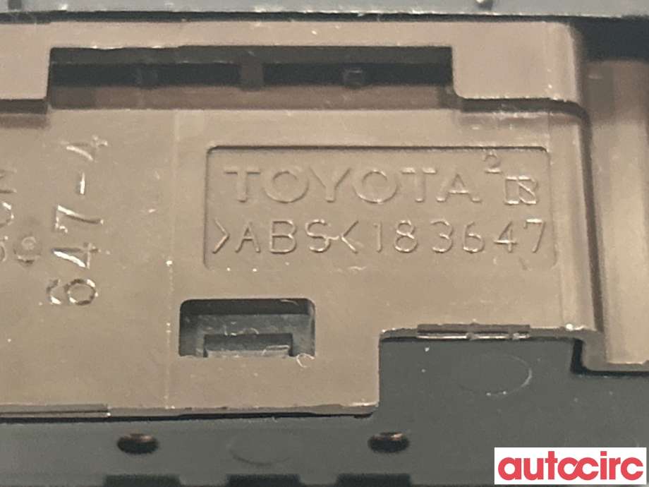 Bryter speil til Toyota Avensis 2009-2015 (Type III, Fase 1)  (TOYOTA|8487205030)